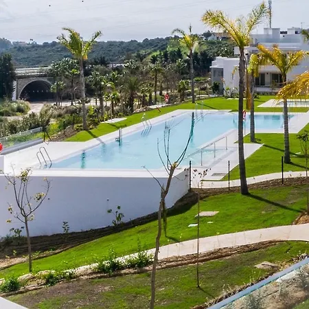 Spacious 2 Bed & Solarium Alcazaba Lagoon Al2017 Estepona